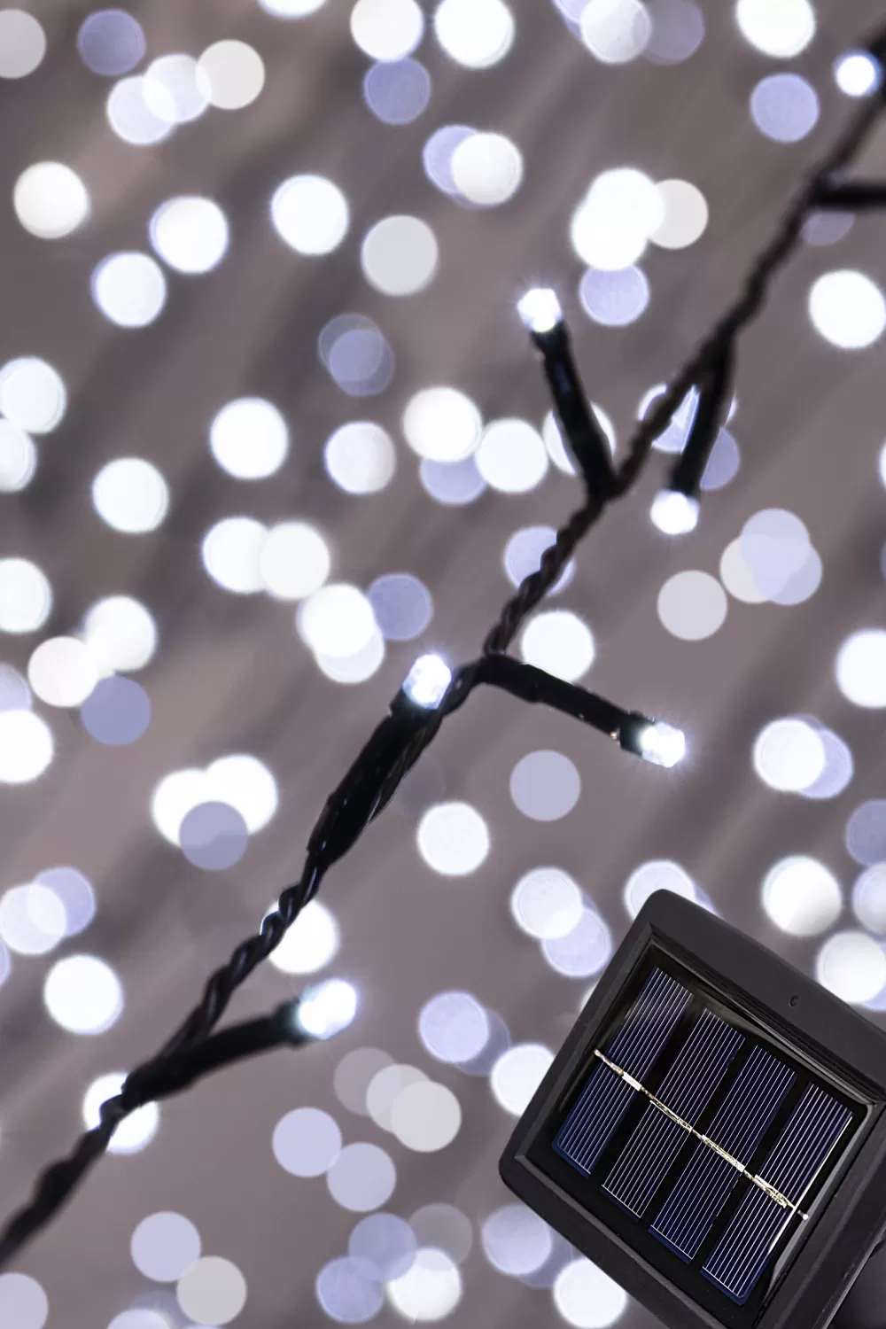 Christmas Tree World 100 LED Solar Powered String Lights - Bright White< Solar Power Lights | Outdoor Christmas Lights