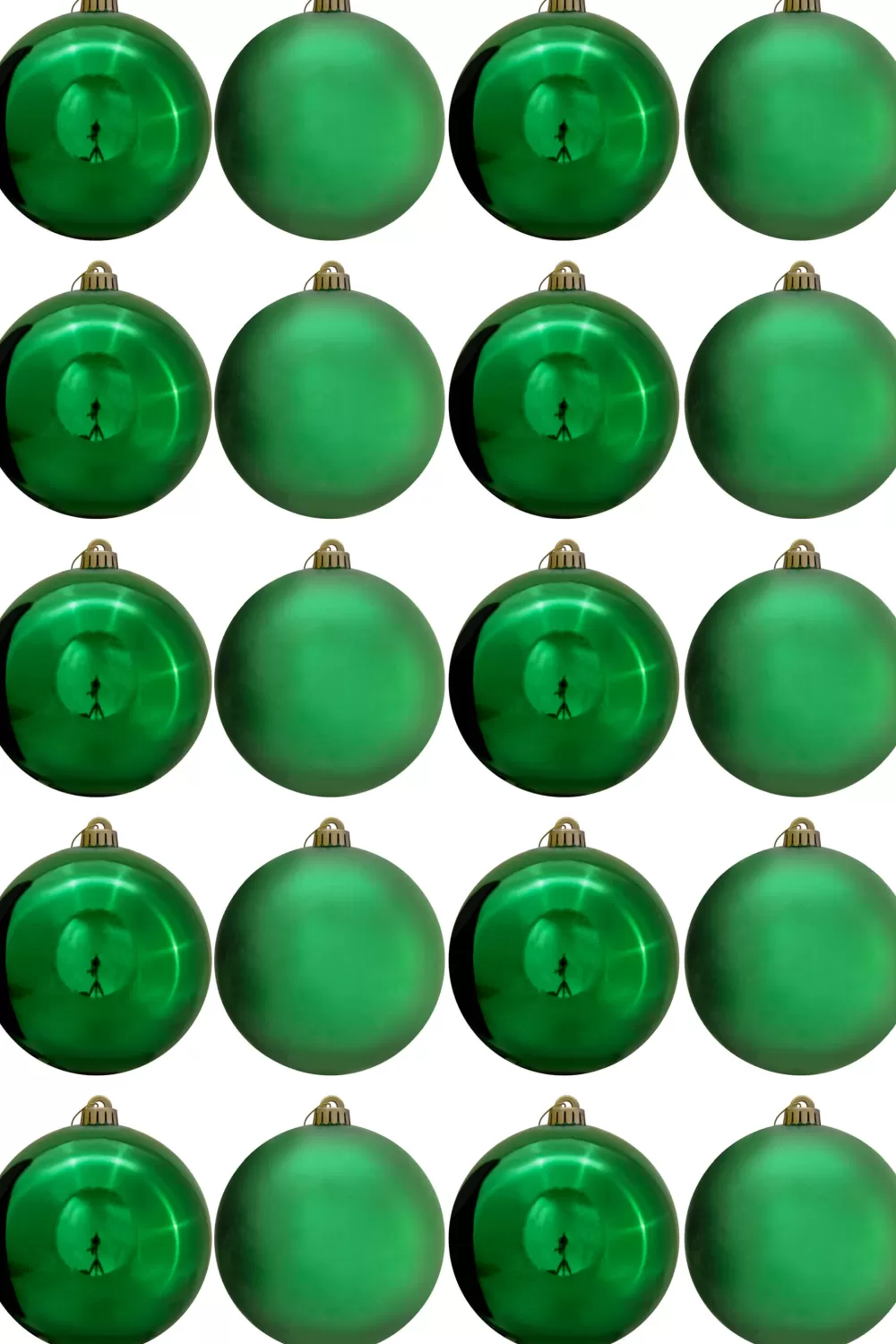 Christmas Tree World 15cm Green Bauble Set Shiny/Matt (20 Pc)< Large Christmas Baubles