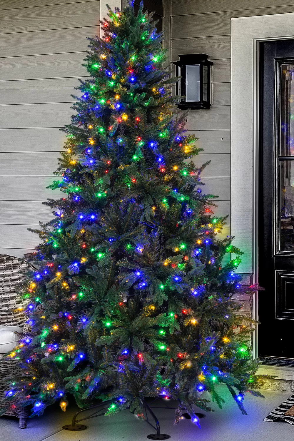 Christmas Tree World 200cm Pre-lit Outdoor Woodland Pine Tree - Multicolour< Outdoor Led Trees | 6 Foot Pre Lit Christmas Trees