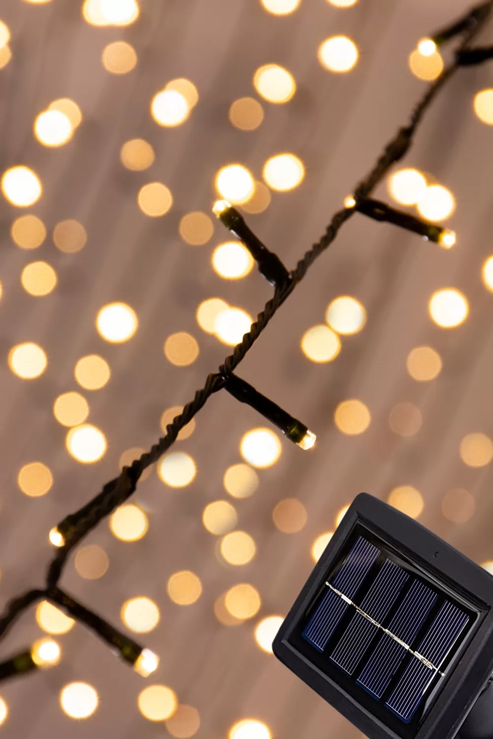 Christmas Tree World 400 LED Solar Powered String Lights (4 Colours)< Solar Power Lights | Outdoor Christmas Lights
