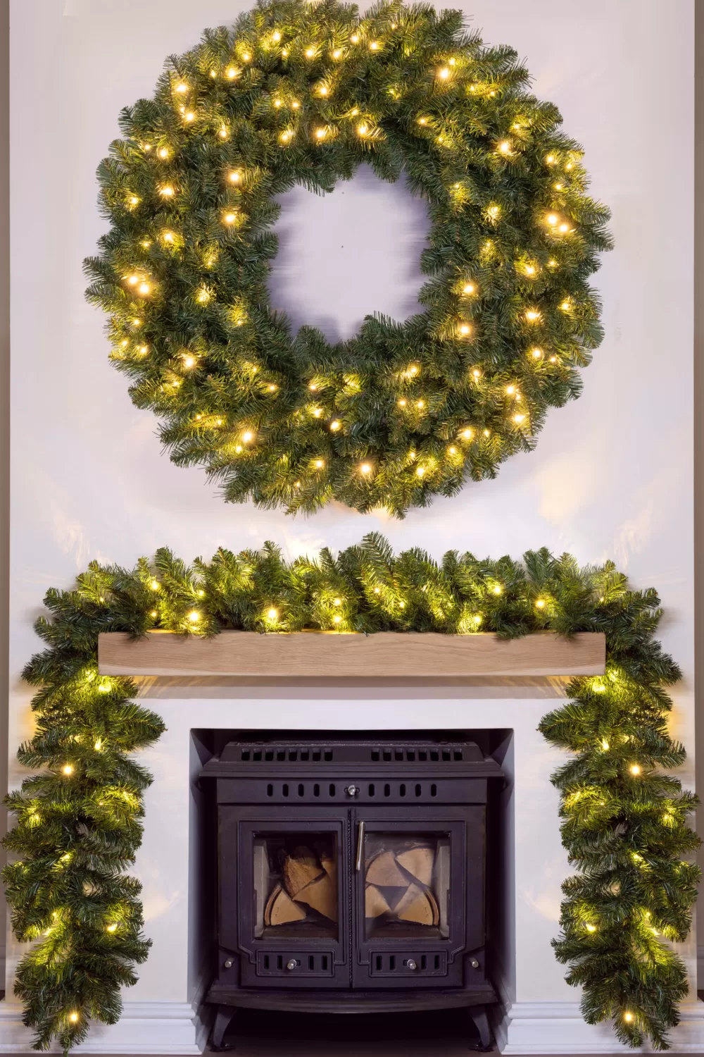 Christmas Tree World Pre-lit Extra Thick Arbor Vitae Wreath (60cm - 150cm)< Pre-Lit Christmas Garlands | Pre-Lit Christmas Wreaths