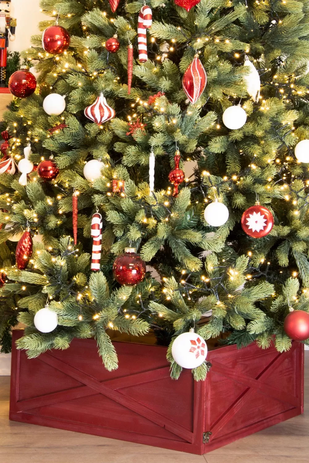 Christmas Tree World Red Wooden Christmas Tree Skirt (Fits 6ft-8ft Trees)< Tree Skirts & Surrounds | Christmas Tree Skirts