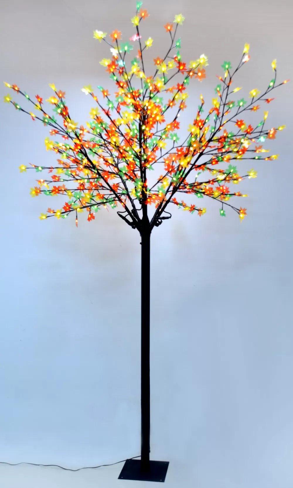 Christmas Tree World The 2.5m/8.2ft Multicolour Maple Leaf LED Blossom Tree< Outdoor Blossom Trees | 8 Foot Blossom Trees