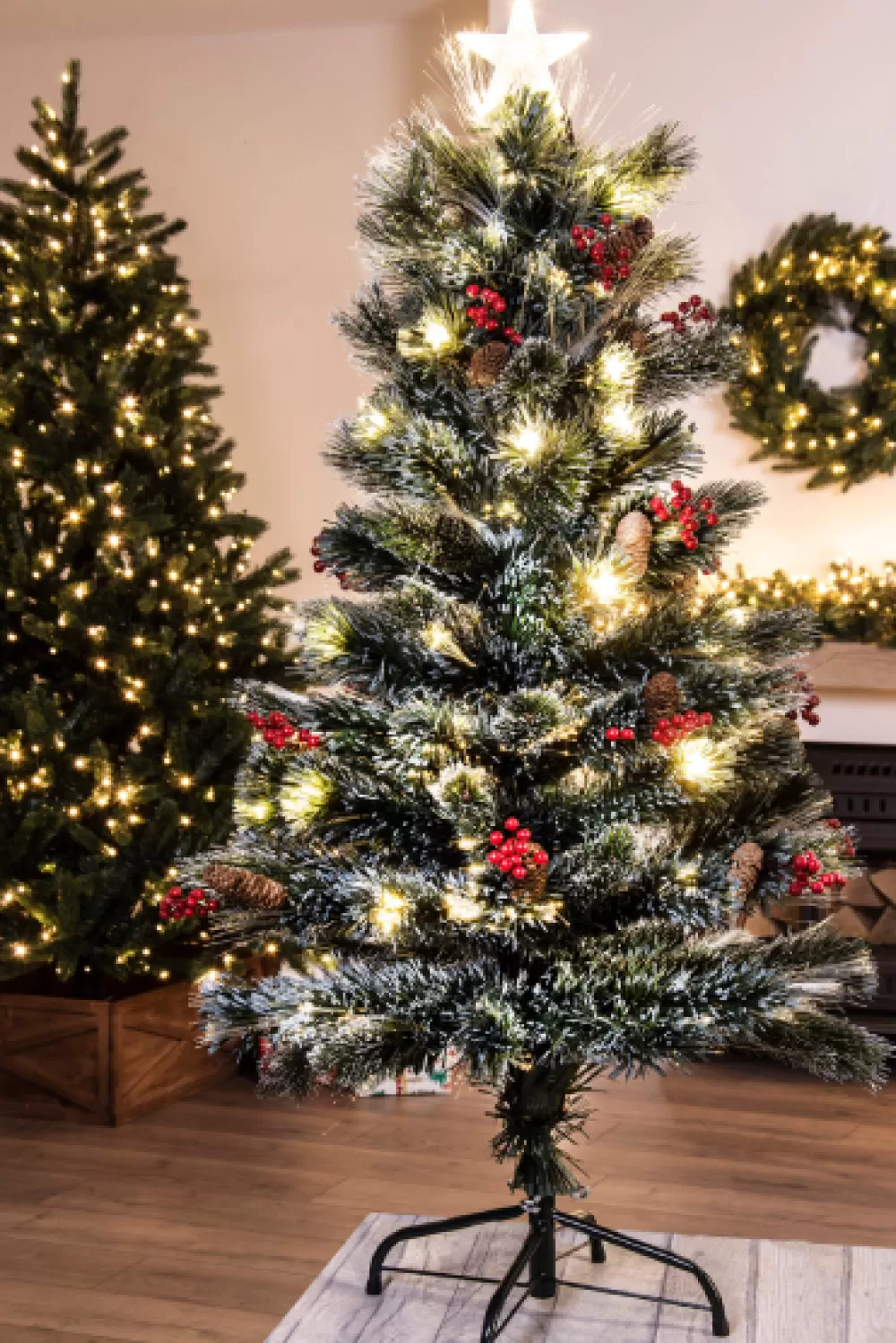 Christmas Tree World The 4ft Frosted LED Pine Fibre Optic Tree< Small Fibre Optic Trees | 4 Foot Pre Lit Christmas Trees