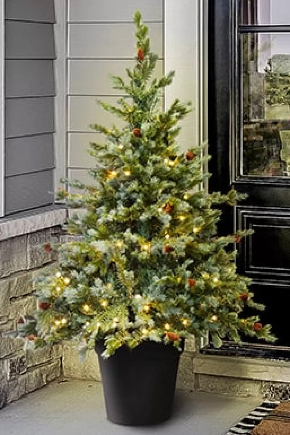 Christmas Tree World The 4ft Pre-lit Cairngorm Pine Potted Tree (Indoor/Outdoor)< 4 Foot Pre Lit Christmas Trees | Outdoor Christmas Trees