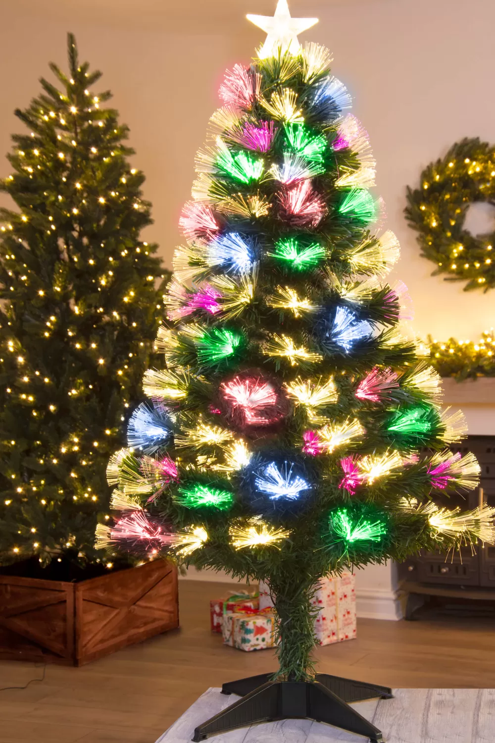 Christmas Tree World The 4ft Vesuvius Fir Fibre Optic Christmas Tree< 4 Foot Fibre Optic Trees | 4 Foot Pre Lit Christmas Trees