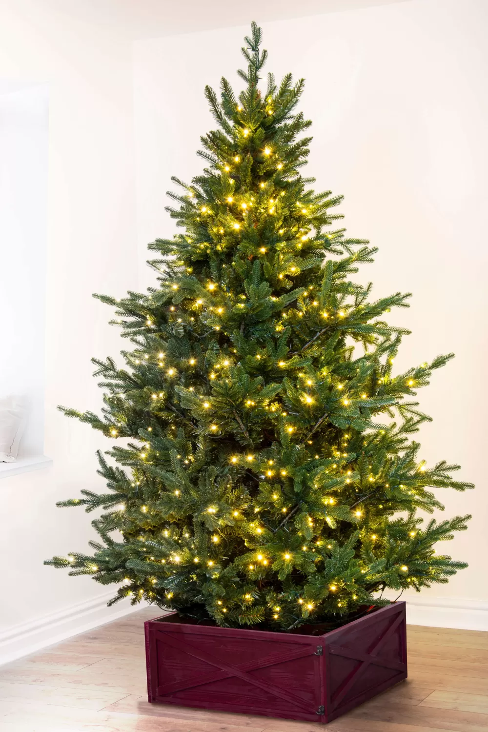 Christmas Tree World The 5ft Pre-lit Ultra Mountain Pine< 5 Foot Pre Lit Christmas Trees