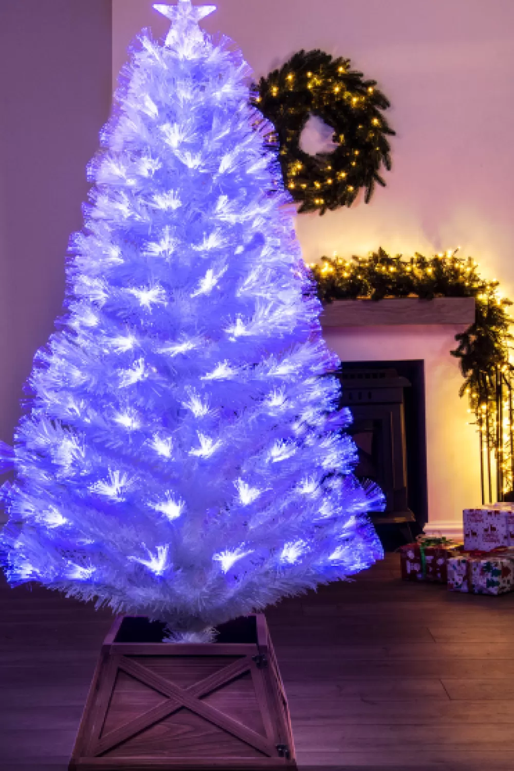 Christmas Tree World The 5ft White Blue Ripple Effect Fibre Optic Tree< 5 Foot Fibre Optic Trees | 5 Foot Pre Lit Christmas Trees