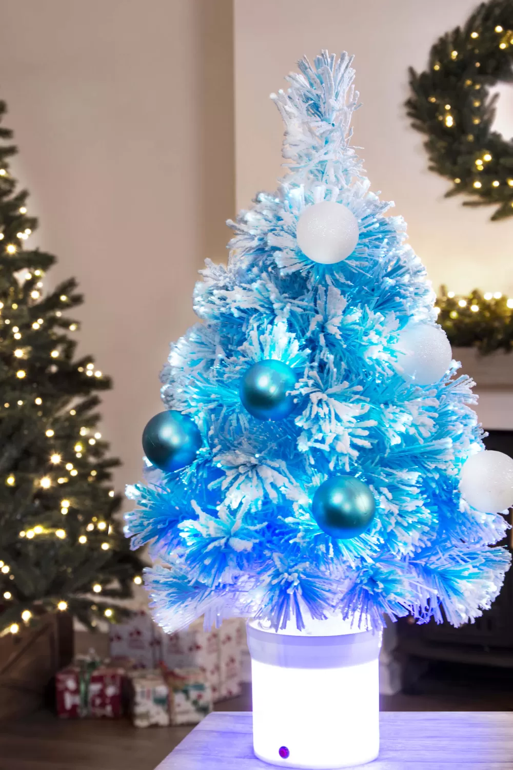 Christmas Tree World The 60cm Baby Blue LED Fibre Optic Tree< Small Fibre Optic Trees | Fibre Optic Christmas Trees