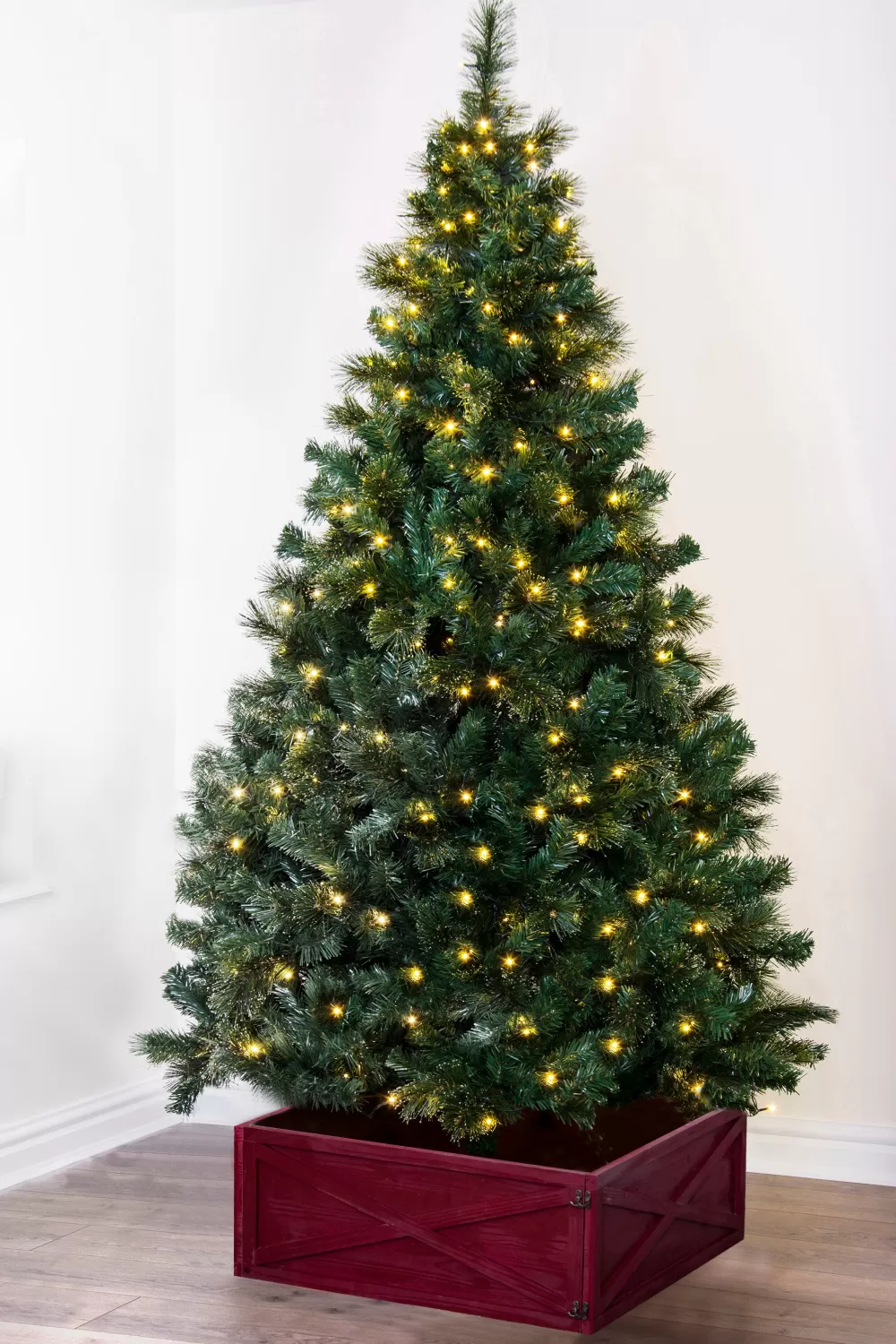 Christmas Tree World The 9ft Pre-lit Majestic Dew Pine Tree< Large Commercial Christmas Trees | 9 Foot Pre Lit Christmas Trees