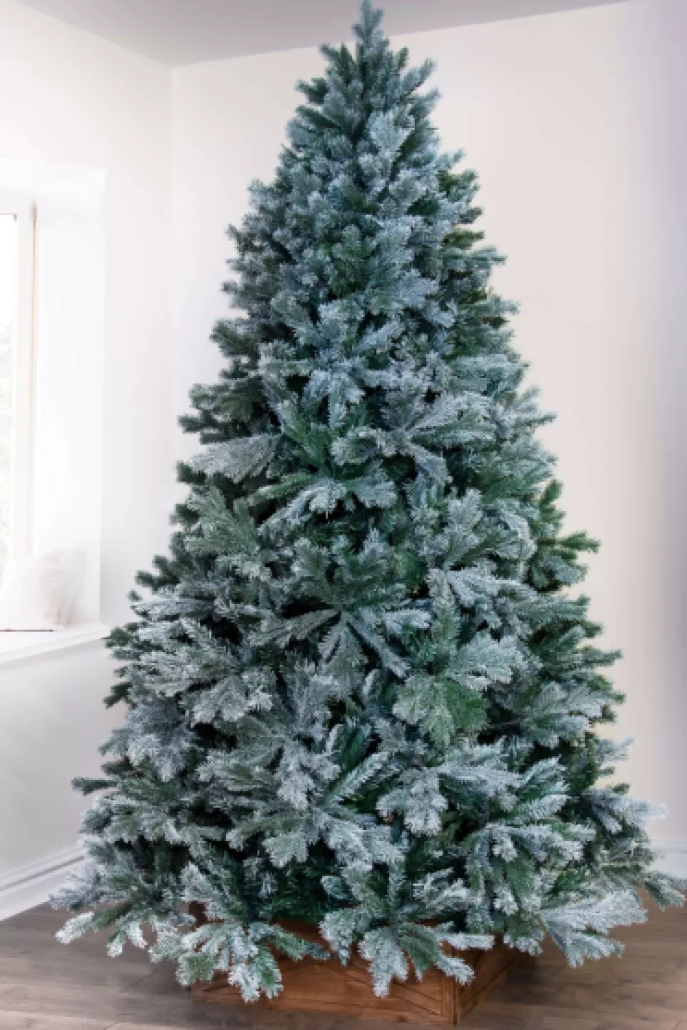 Christmas Tree World The Arbor Blue Pine Tree (6ft To 8ft)< Unlit Christmas Trees