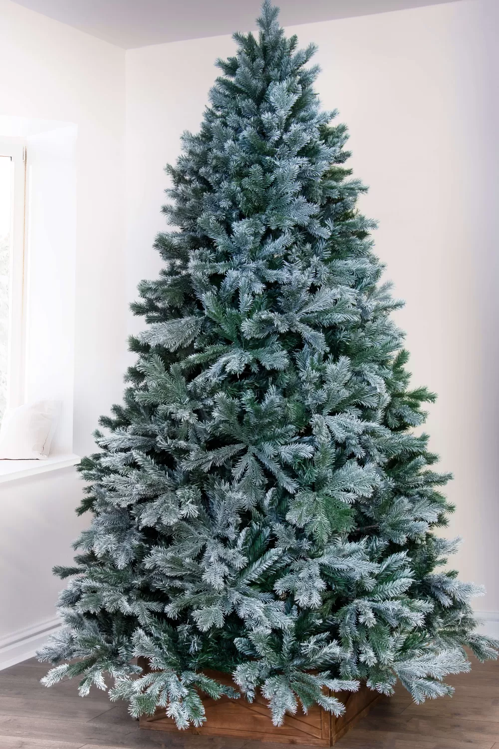 Christmas Tree World The Arbor Blue Pine Tree (6ft To 8ft)< Unlit Christmas Trees