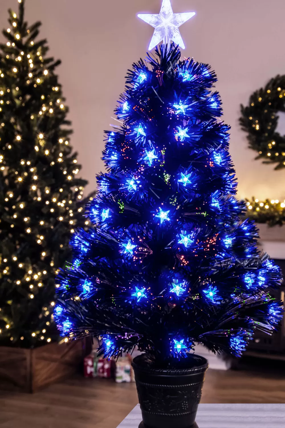 Christmas Tree World The Black Blue Star Fibre Optic Tree< Pre-Lit Christmas Trees | Fibre Optic Christmas Trees