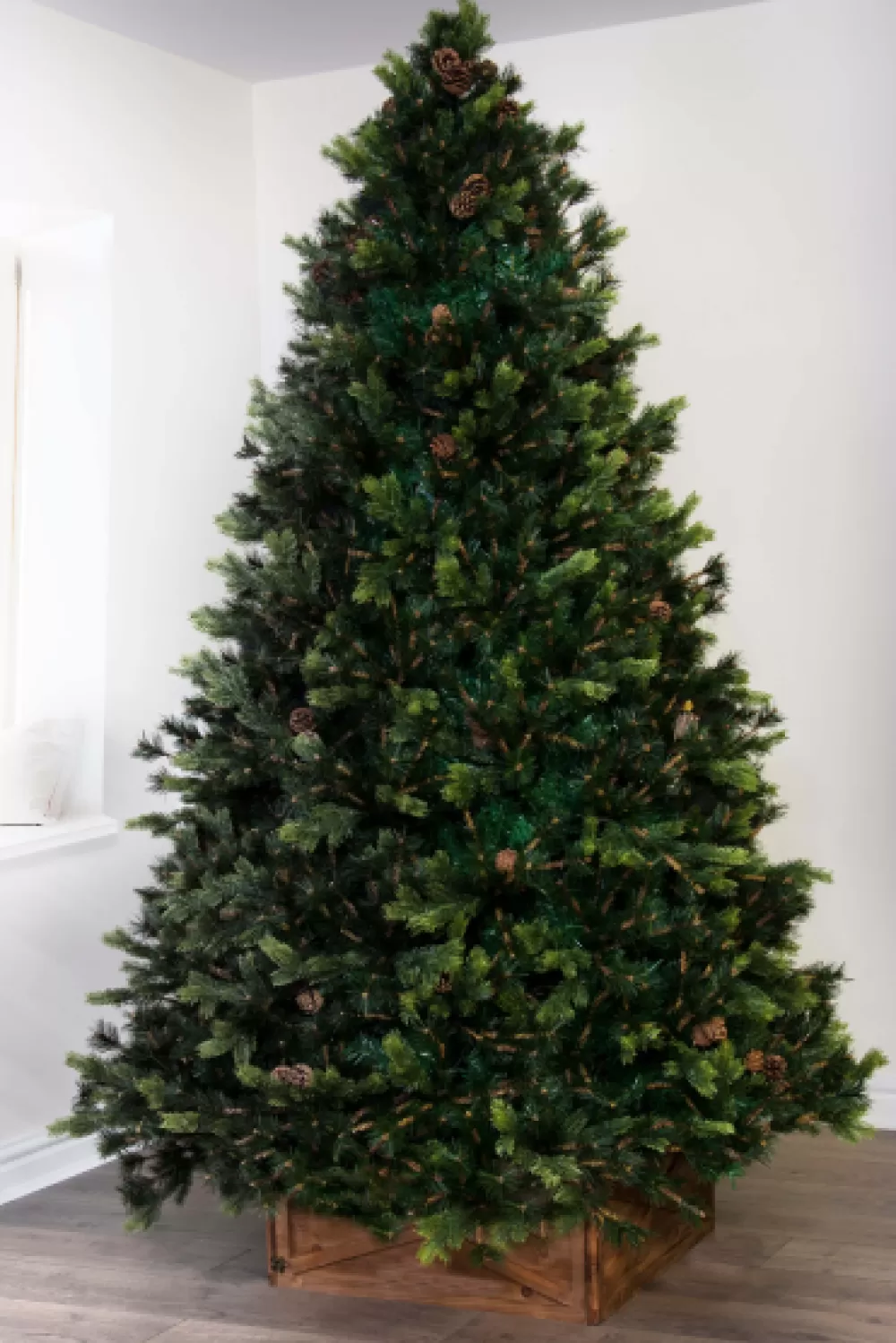 Christmas Tree World The Foresta Pine Tree (6ft-7ft)< Unlit Christmas Trees