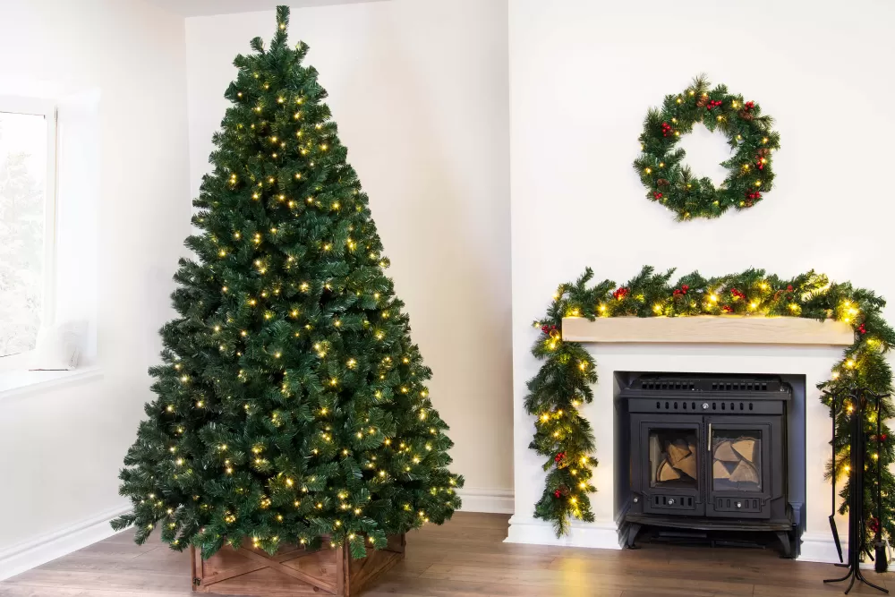 Christmas Tree World The Pre-lit 10ft Vanda Verde Fir Tree< 10 Foot Pre Lit Christmas Trees | Pre-Lit Christmas Trees