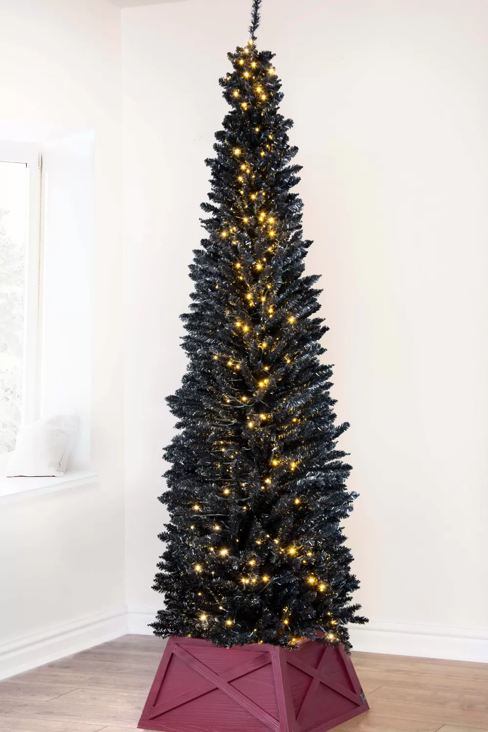 Christmas Tree World The Pre-lit 8ft Black Italian Pencilimo Tree< 8 Foot Pre Lit Christmas Trees