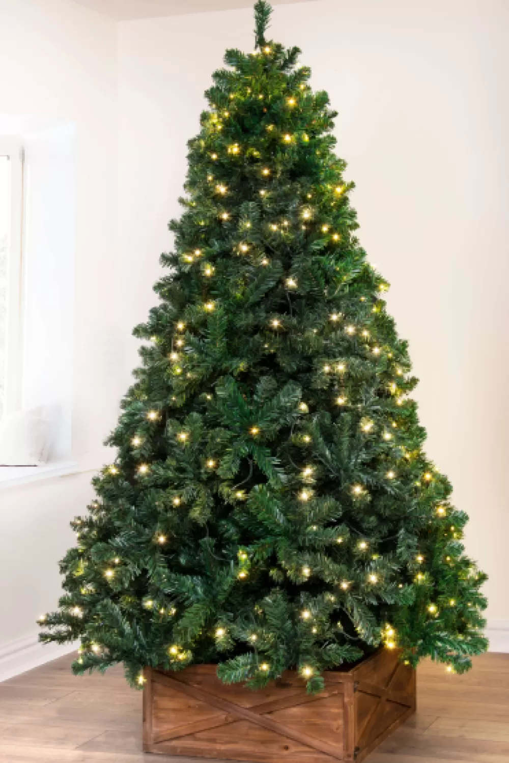 Christmas Tree World The Pre-lit Arbor Vitae Fir Tree (4ft - 8ft)< Pre-Lit Christmas Trees