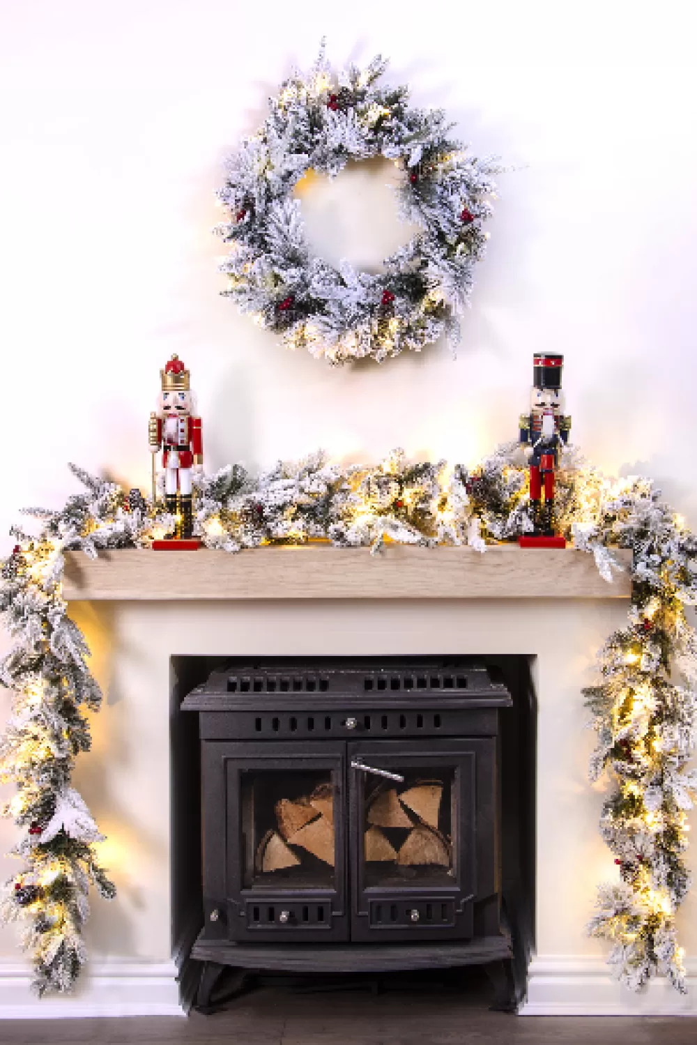Christmas Tree World The Pre-lit Connectable 270cm Snowy Alpine Garland< Pre-Lit Christmas Garlands