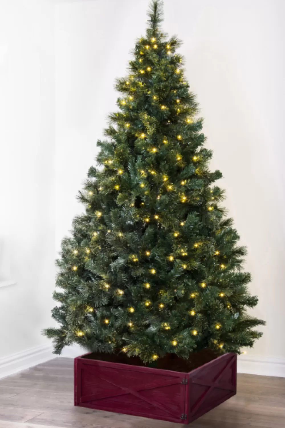 Christmas Tree World The Pre-lit Majestic Dew Pine Tree (3ft To 12ft)< Pre-Lit Christmas Trees