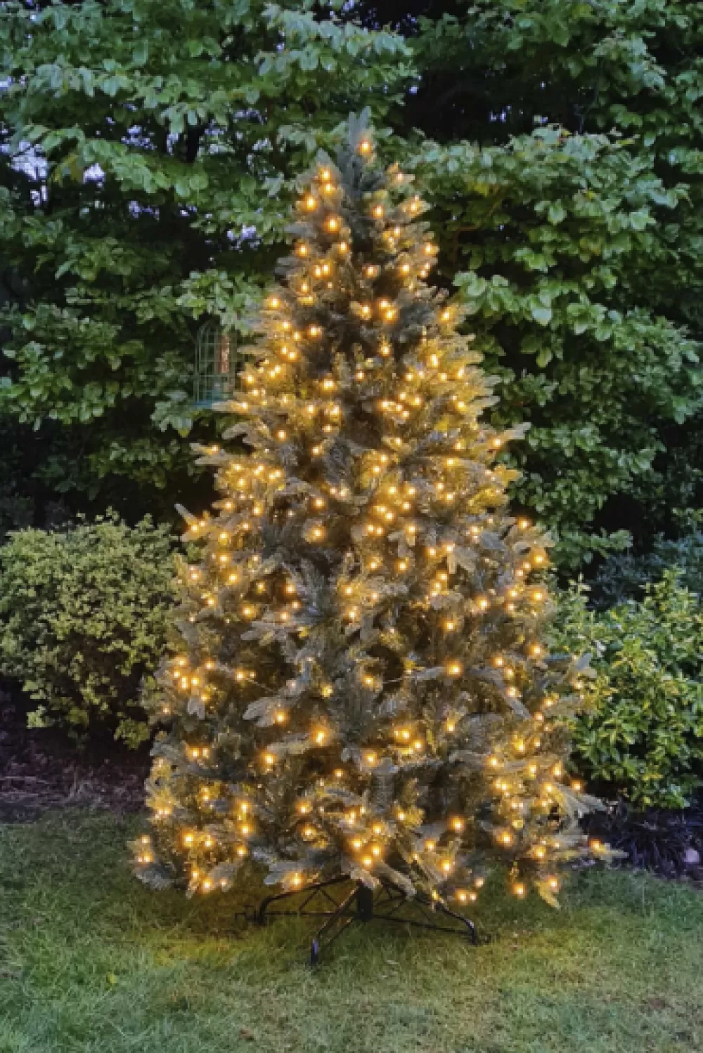 Christmas Tree World The Pre-lit Outdoor Woodland Pine Tree< Outdoor Led Trees | Pre-Lit Christmas Trees