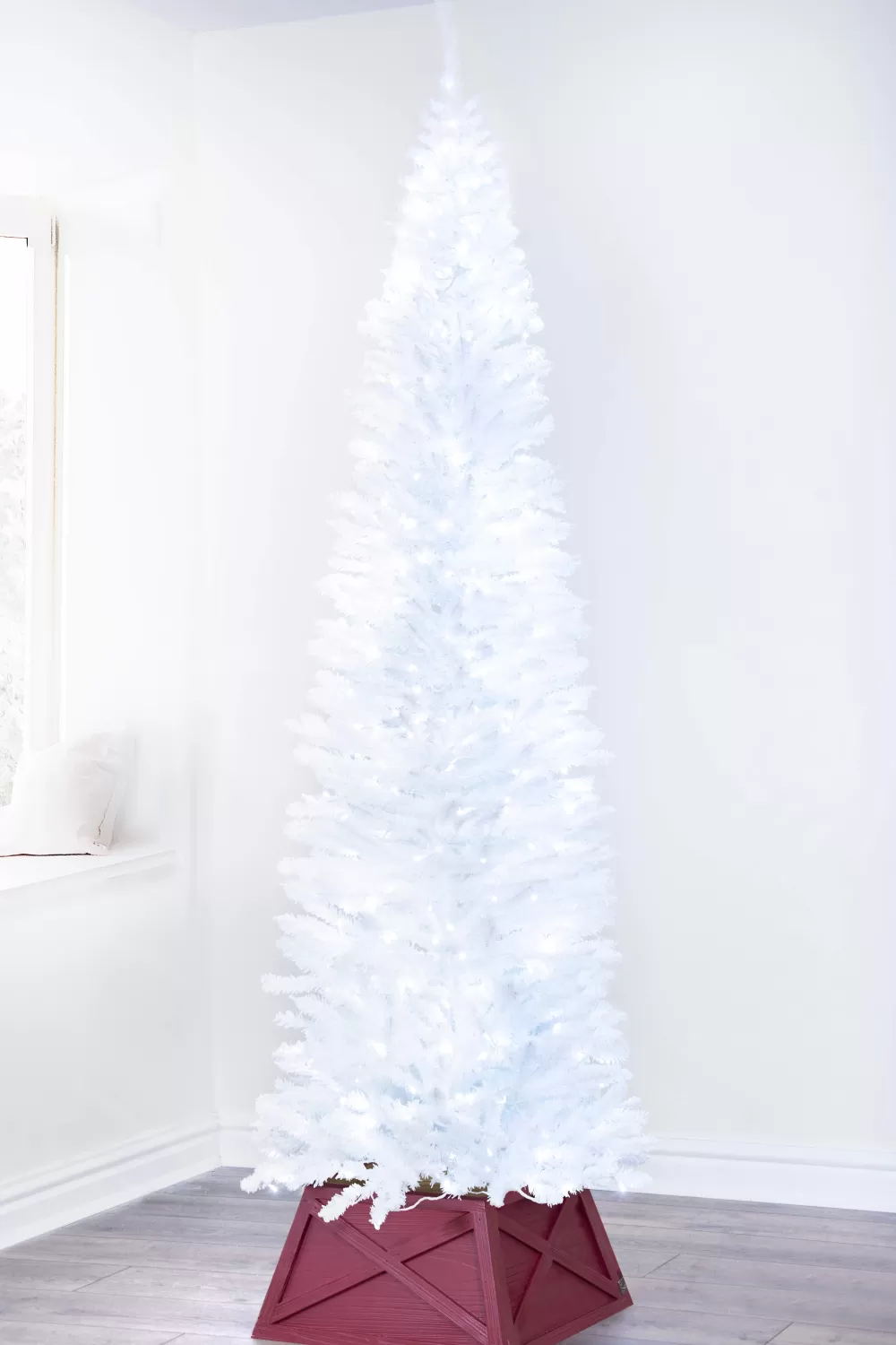 Christmas Tree World The Pre-Lit White Italian Pencilimo Tree< Pre-Lit Christmas Trees