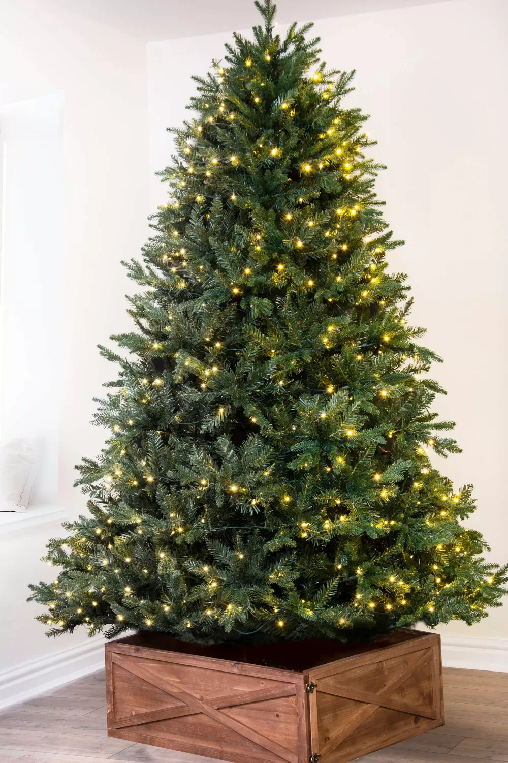 Christmas Tree World The Pre-lit Woodland Pine Tree (4ft To 8ft)< Pre-Lit Christmas Trees