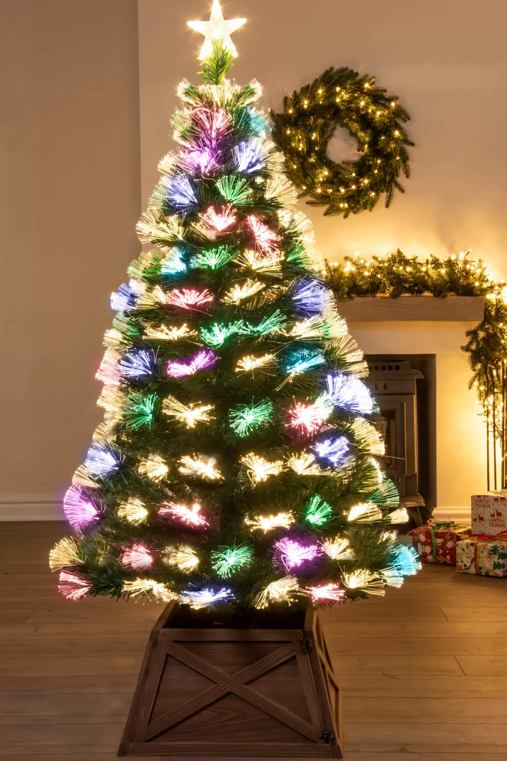 Christmas Tree World The Vesuvius Fir Fibre Optic Christmas Tree (3ft To 8ft)< Fibre Optic Christmas Trees | Pre-Lit Christmas Trees