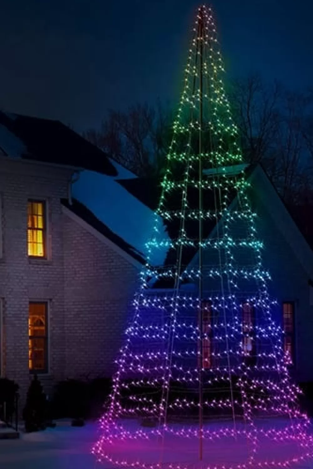 Christmas Tree World Twinkly 6m Flagpole Tree With App-Controlled Outdoor Lights< Smart Lighting | Twinkly Lights